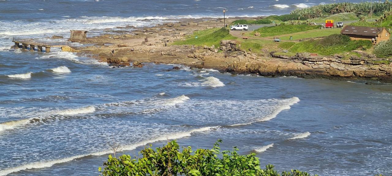 Aride 4 Awesome View Of Uvongo Main Swimming Beach From Communal Braai Area Margate Esterno foto