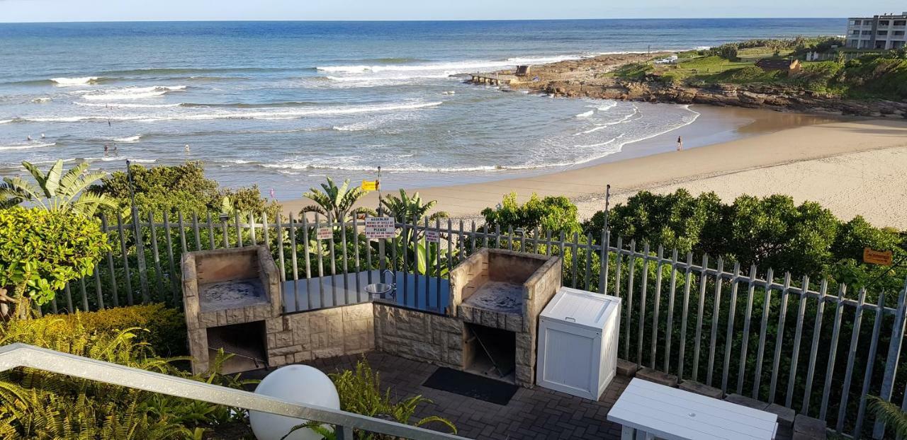 Aride 4 Awesome View Of Uvongo Main Swimming Beach From Communal Braai Area Margate Esterno foto